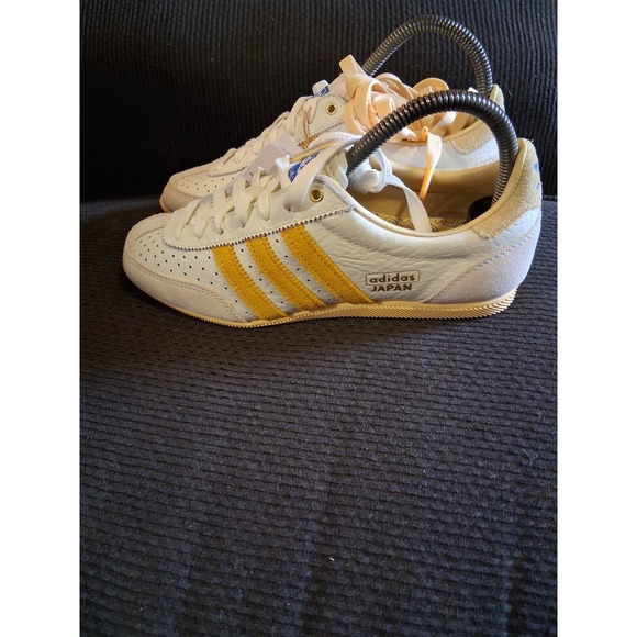 Adidas Japan Off White Spark Orange Tint IG2011 Womens 5.5 Lifestyle Sneakers - Picture 1 of 9